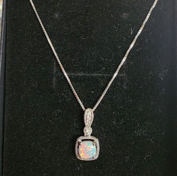 Kay Jewelers Jewelry - Beautiful Kay Jewelers Opal & Diamond Necklace